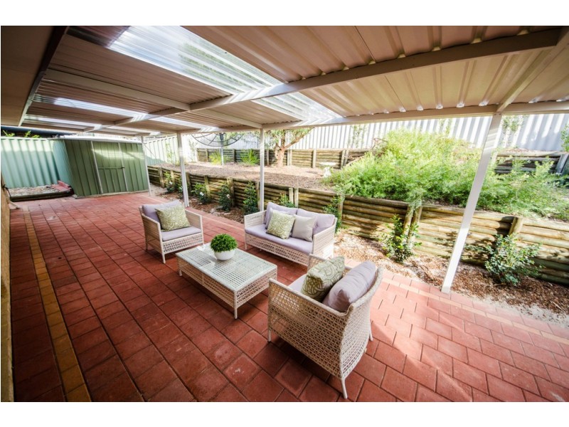 6 Woodspring Trail, Canning Vale WA 6155