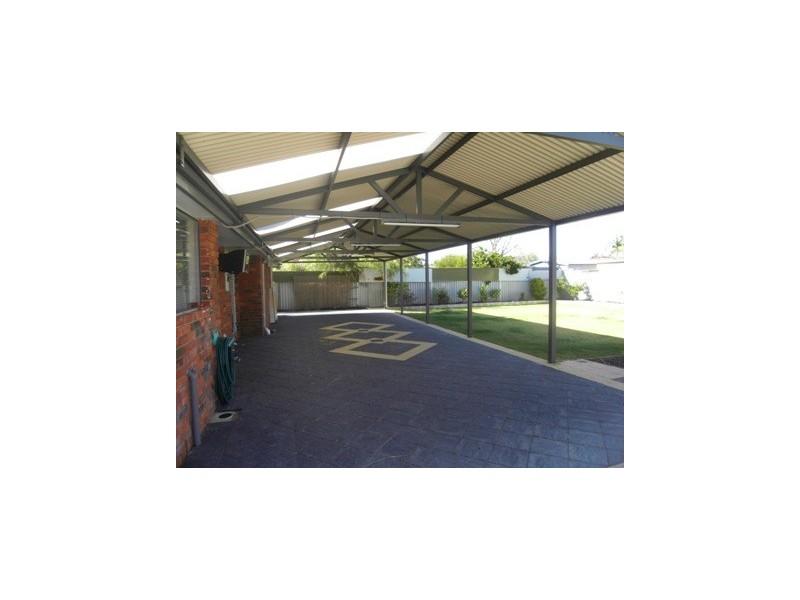 135 Corfield Street, Gosnells WA 6110