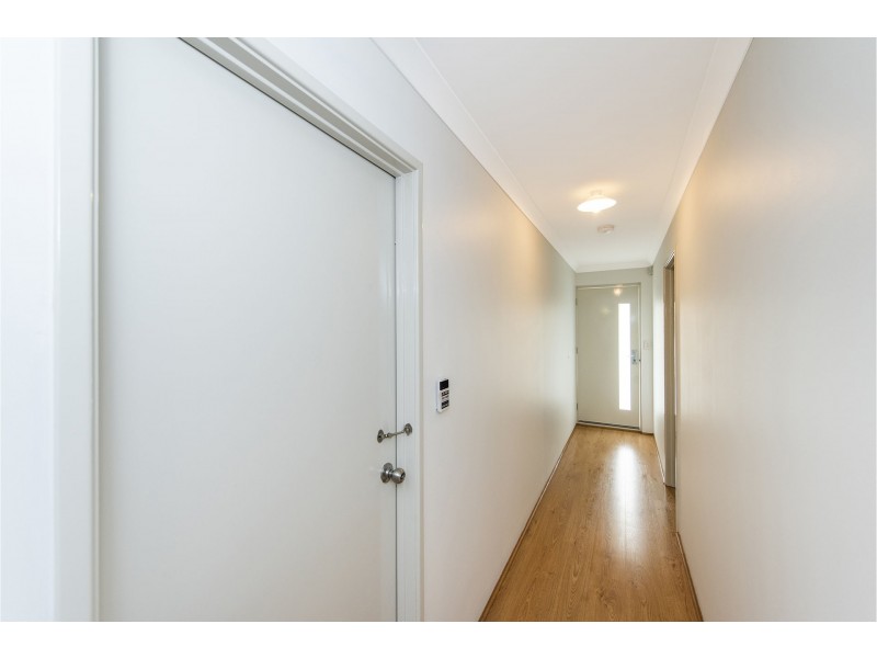 8 Trinity Close, Canning Vale WA 6155