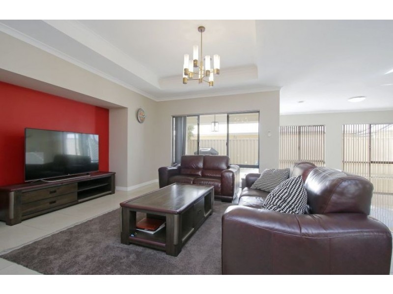 32 Shelduck Bend, Harrisdale WA 6112