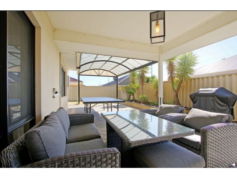 32 Shelduck Bend, Harrisdale WA 6112