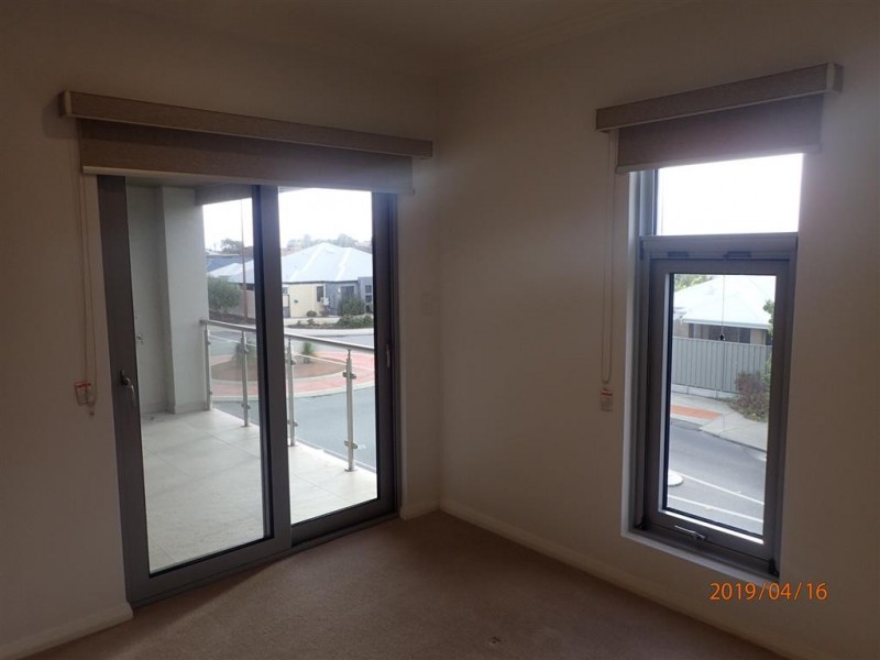 7/93 Gateway Blvd, Canning Vale WA 6155