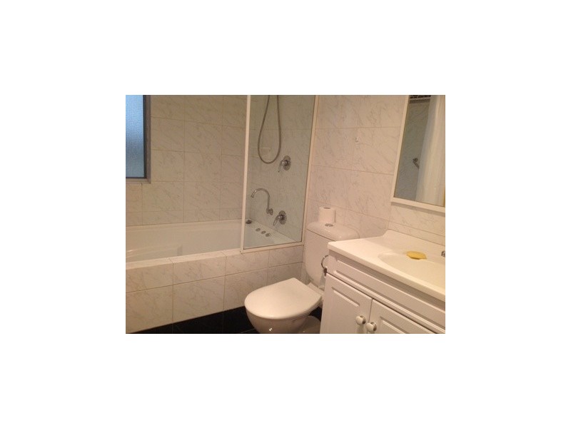 35 BATTERSEA ROAD, Canning Vale WA 6155