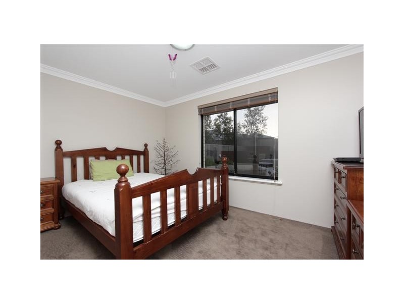 50 Northerly Drive, Harrisdale WA 6112