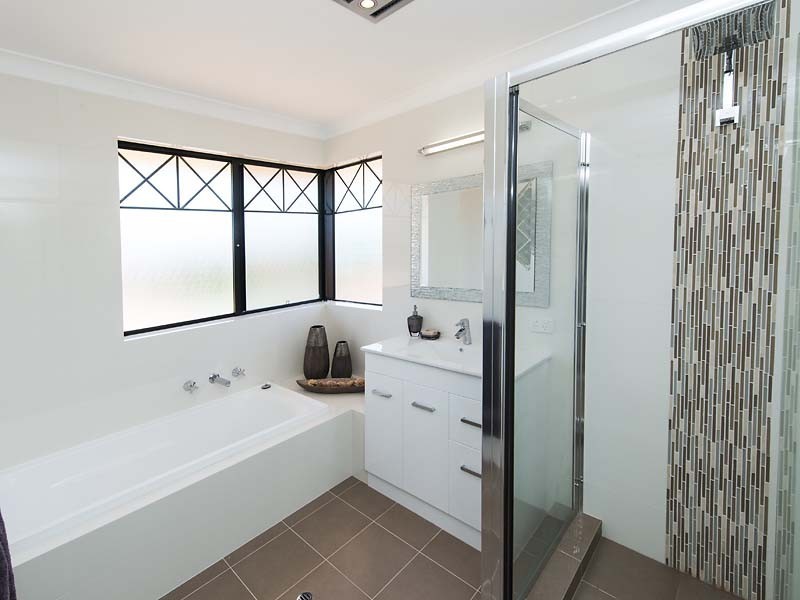 55 Central Park Avenue, Canning Vale WA 6155