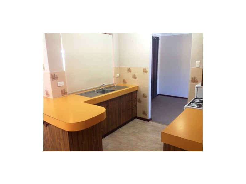 2 lowden court, Parkwood WA 6147