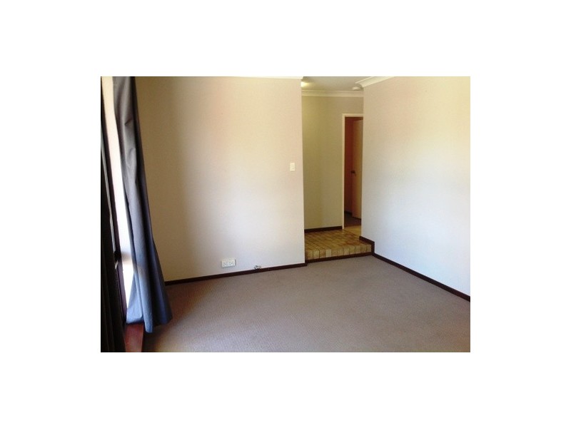 2 lowden court, Parkwood WA 6147