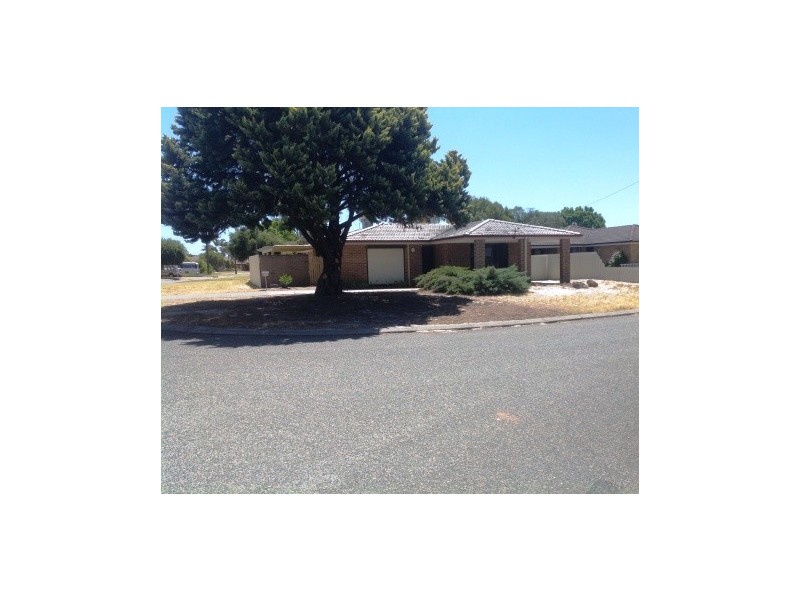 2 lowden court, Parkwood WA 6147