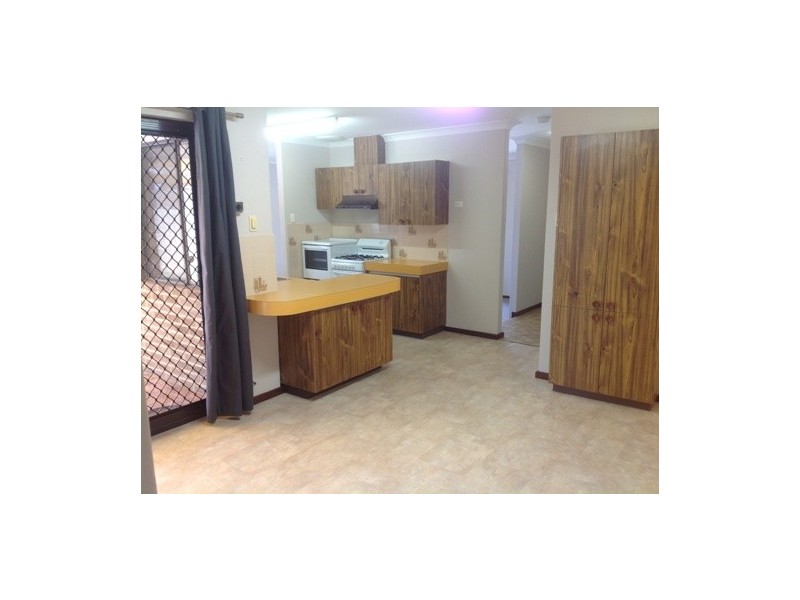 2 lowden court, Parkwood WA 6147