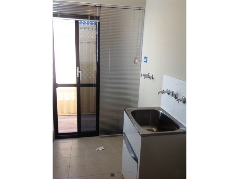 3/33  Kirkpatrick Court, Seville Grove WA 6112