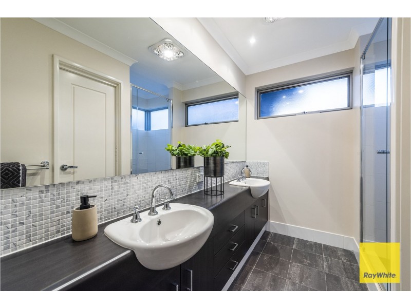 9 Tipperary Bend, Canning Vale WA 6155