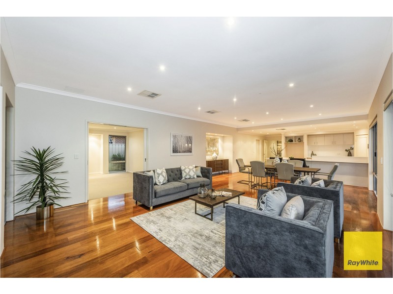 9 Tipperary Bend, Canning Vale WA 6155