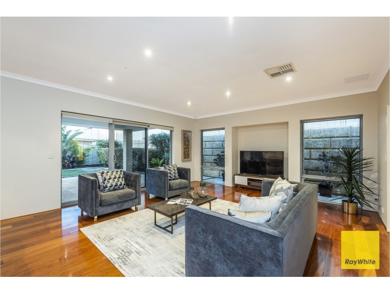 9 Tipperary Bend, Canning Vale WA 6155