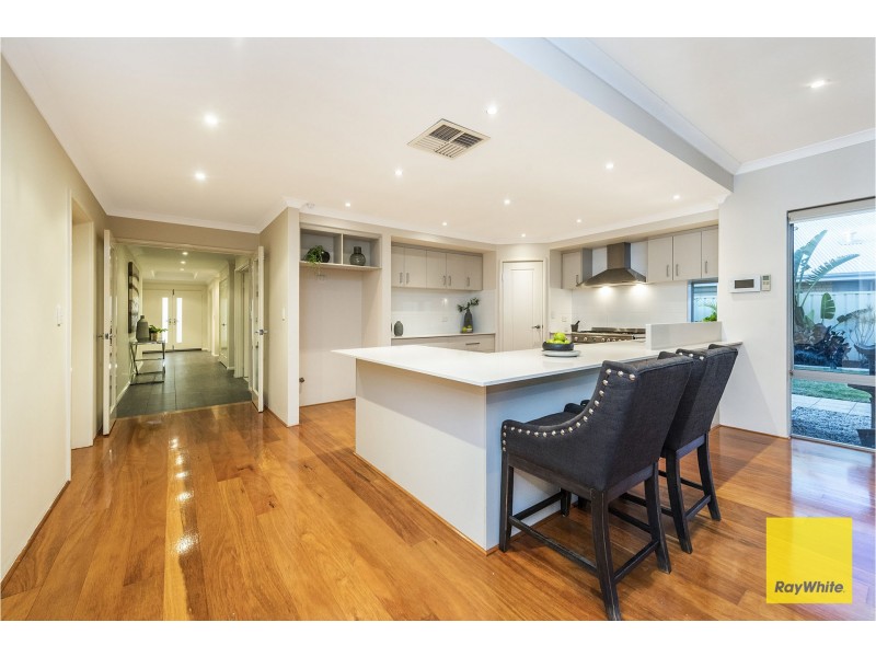 9 Tipperary Bend, Canning Vale WA 6155