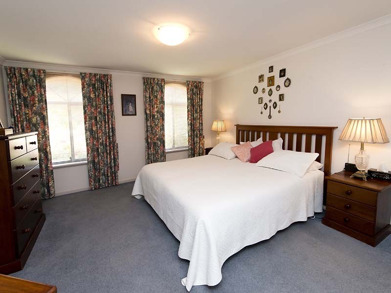 6 Sanctuary Avenue, Canning Vale WA 6155