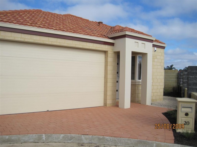 20/26 Churchill Green, Canning Vale WA 6155