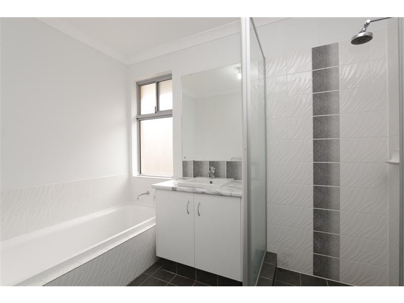 7 Hopkins Court, Southern River WA 6110