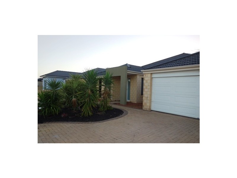 16 Philadelphia Parade, Canning Vale WA 6155