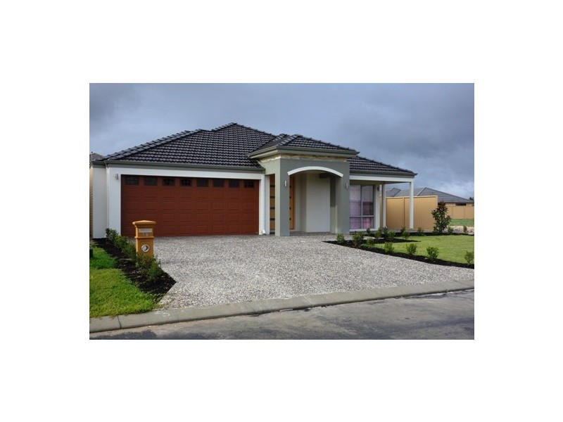18 Renoir Way, Southern River WA 6110