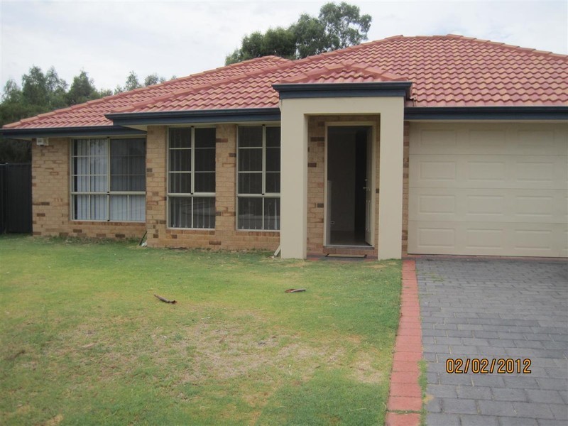 36 Pinaster Boulevard, Canning Vale WA 6155