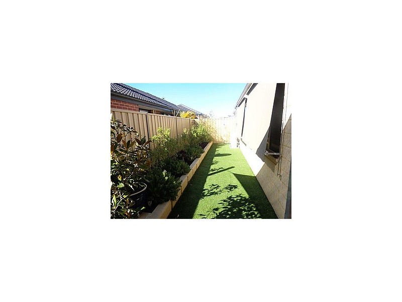 75a Comrie Road, Canning Vale WA 6155