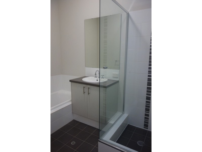 95 Lambeth Circle, Wellard WA 6170