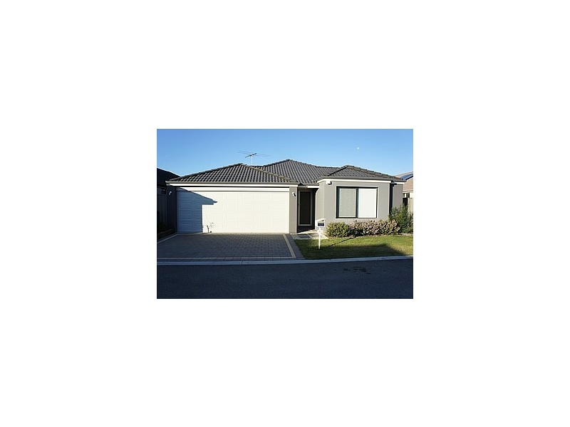 21 Sachem Bend, Piara Waters WA 6112