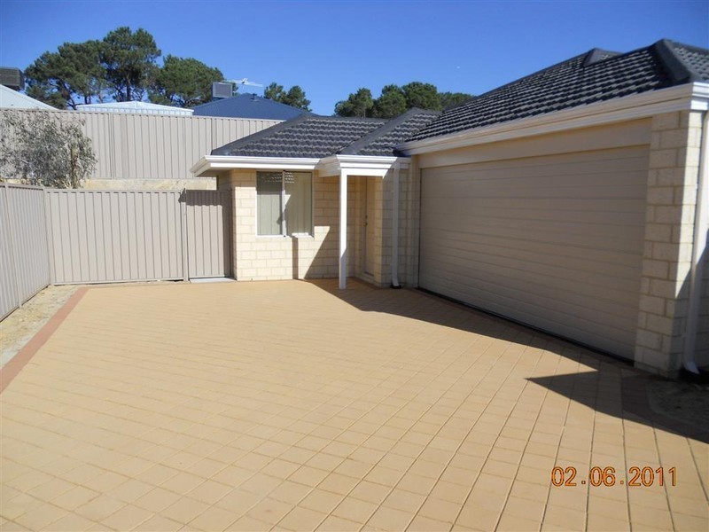 22A Randwick Bend, Harrisdale WA 6112