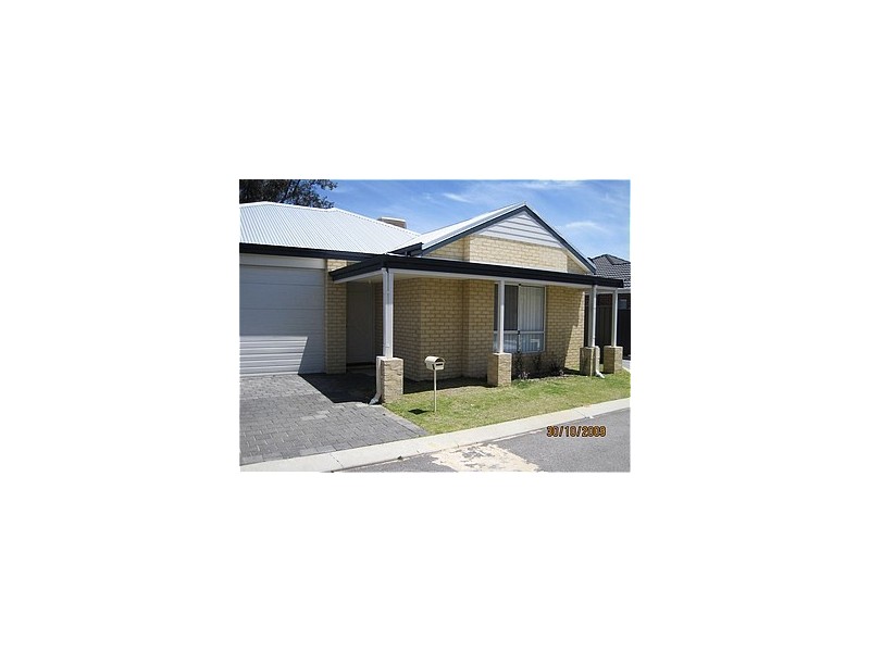8  Belgravia Place, Canning Vale WA 6155