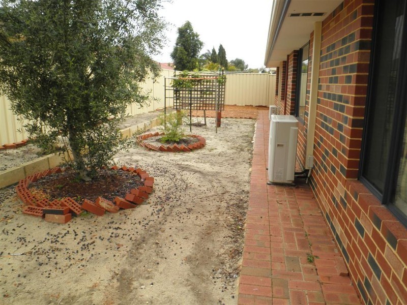 298 Fraser Road, Canning Vale WA 6155