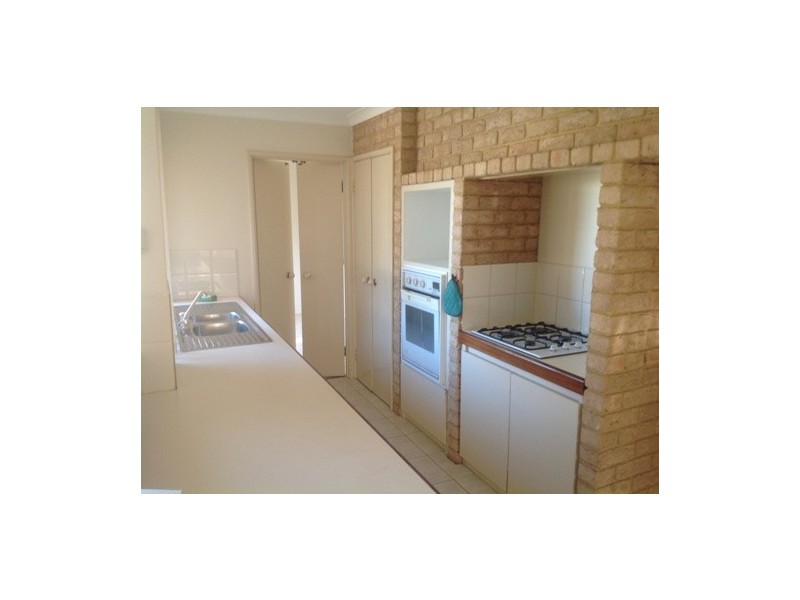 17 Beilson Court, Canning Vale WA 6155