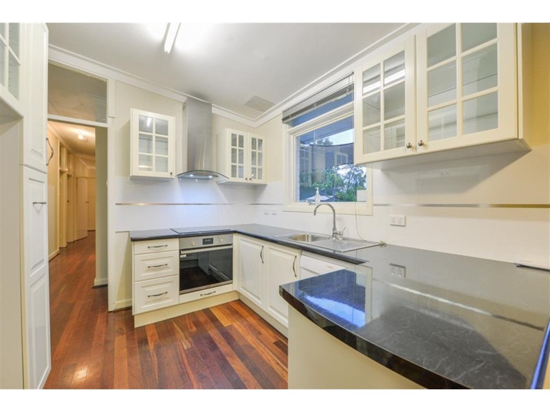 46 Edinbridge Road, Kenwick WA 6107