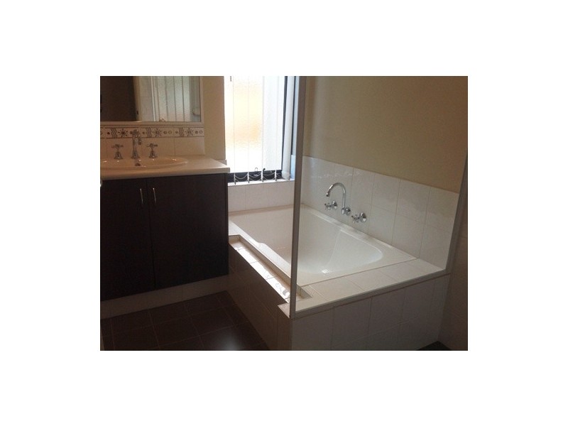 12/1 Coojong Link, Success WA 6164