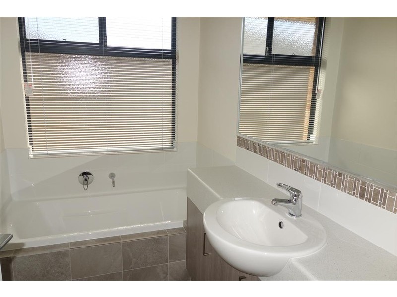 4/15 Blackfriars Meander, Piara Waters WA 6112