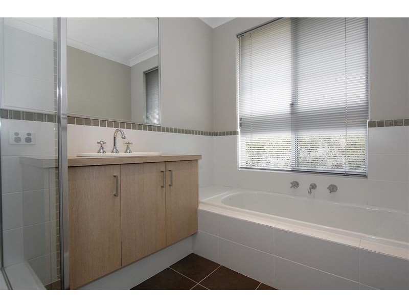 7 Splendid Gardens, Harrisdale WA 6112