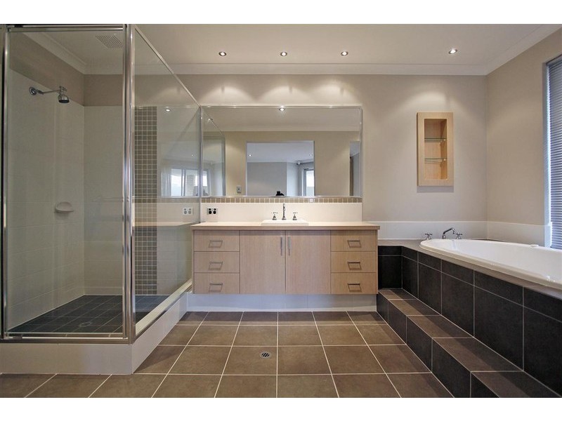 7 Splendid Gardens, Harrisdale WA 6112