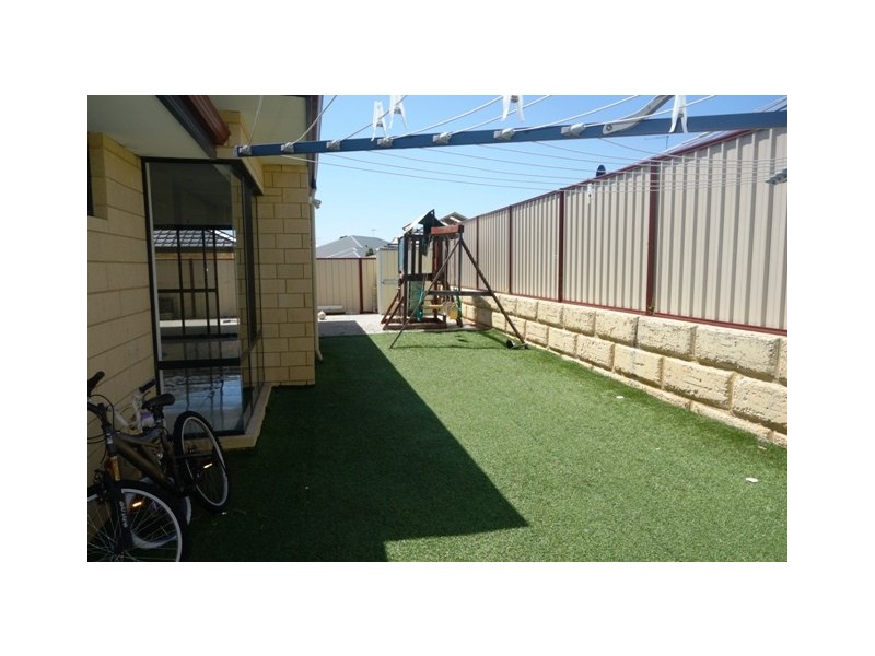 1 Clontarf Terrace, Canning Vale WA 6155