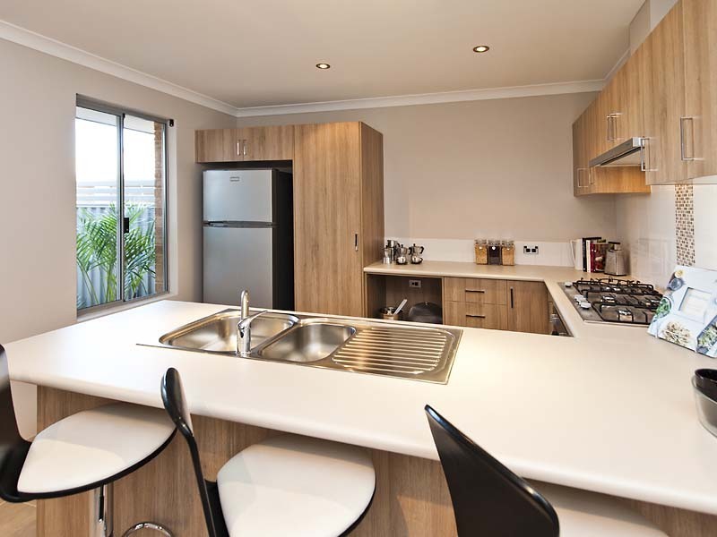 2/22 Whittaker Turn, Piara Waters WA 6112
