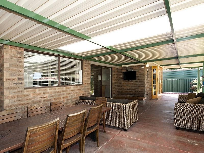 8 Dionne Place, Gosnells WA 6110