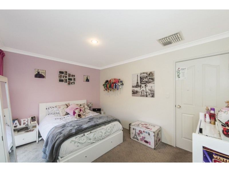 5 Frampton Crescent, Canning Vale WA 6155