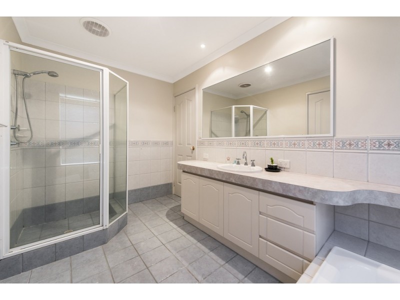 5 Frampton Crescent, Canning Vale WA 6155