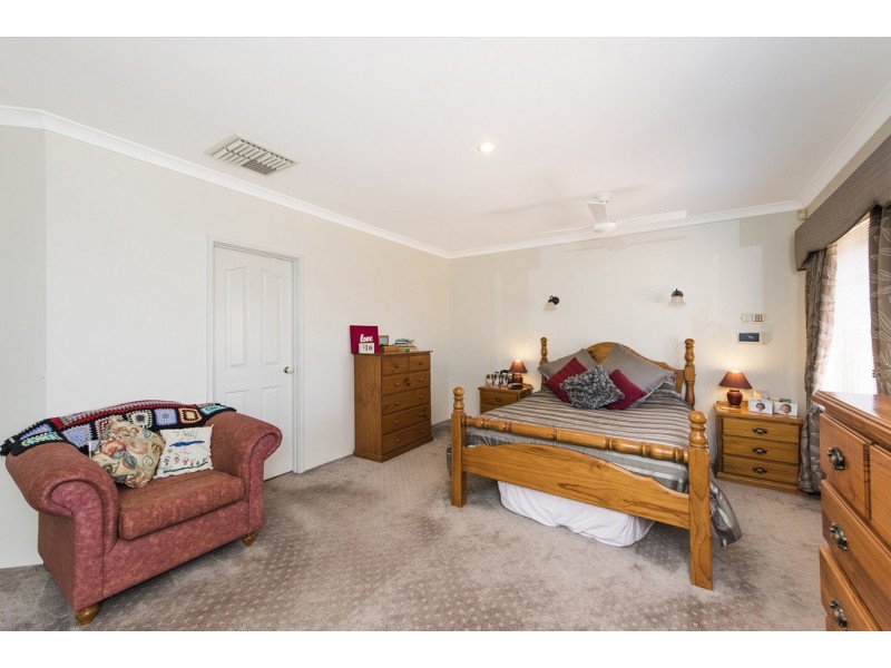 5 Frampton Crescent, Canning Vale WA 6155