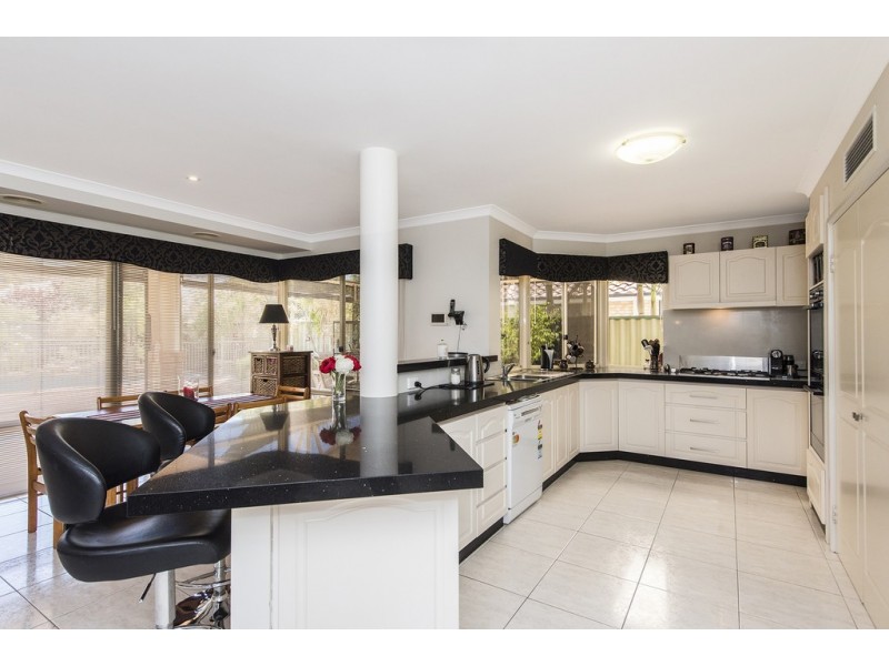 5 Frampton Crescent, Canning Vale WA 6155