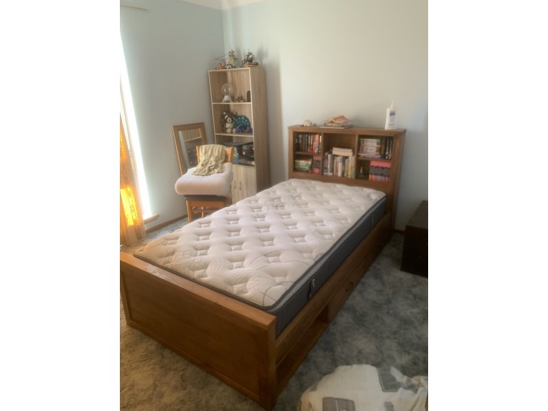 2/736 Rowley Road, Oakford WA 6121