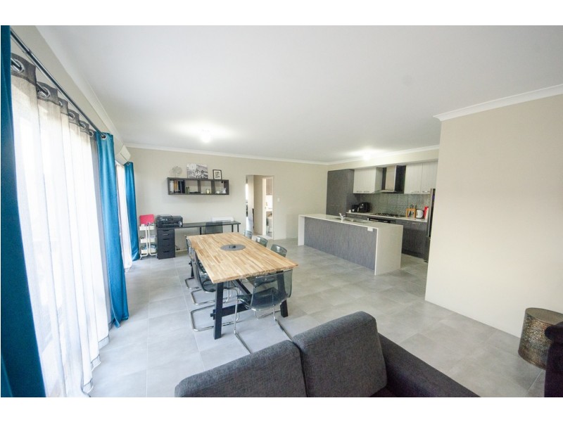 94 Dovedale Street, Harrisdale WA 6112