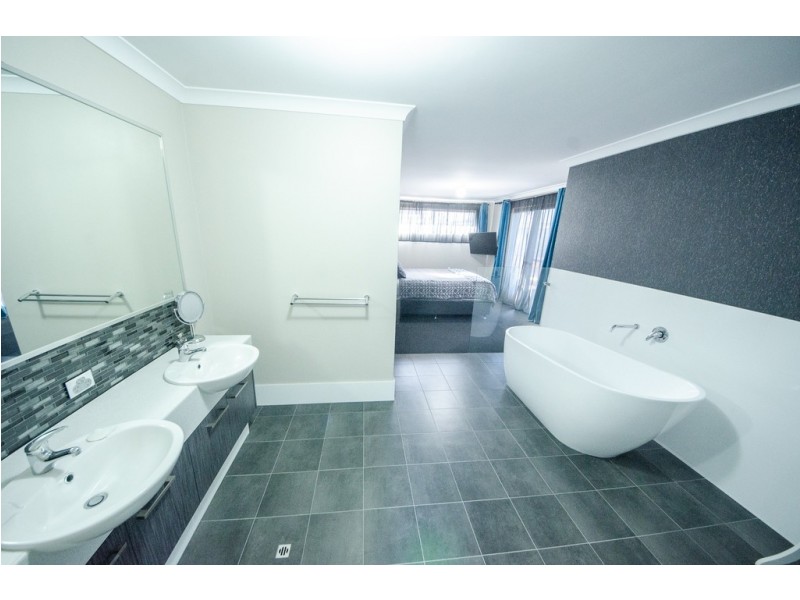 94 Dovedale Street, Harrisdale WA 6112