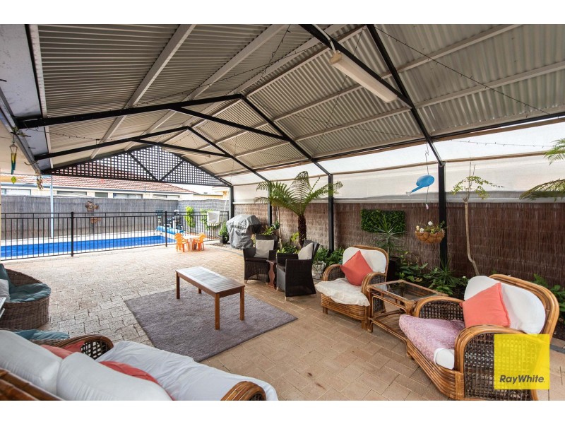 10 Antigua Place, Southern River WA 6110