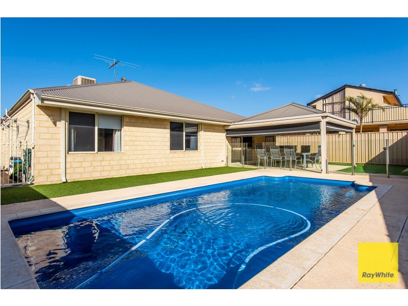 6 Gateway Boulevard, Canning Vale WA 6155