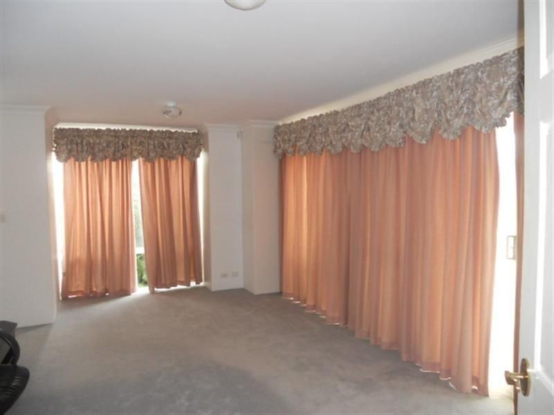 11 Pearce Ridge, Winthrop WA 6150