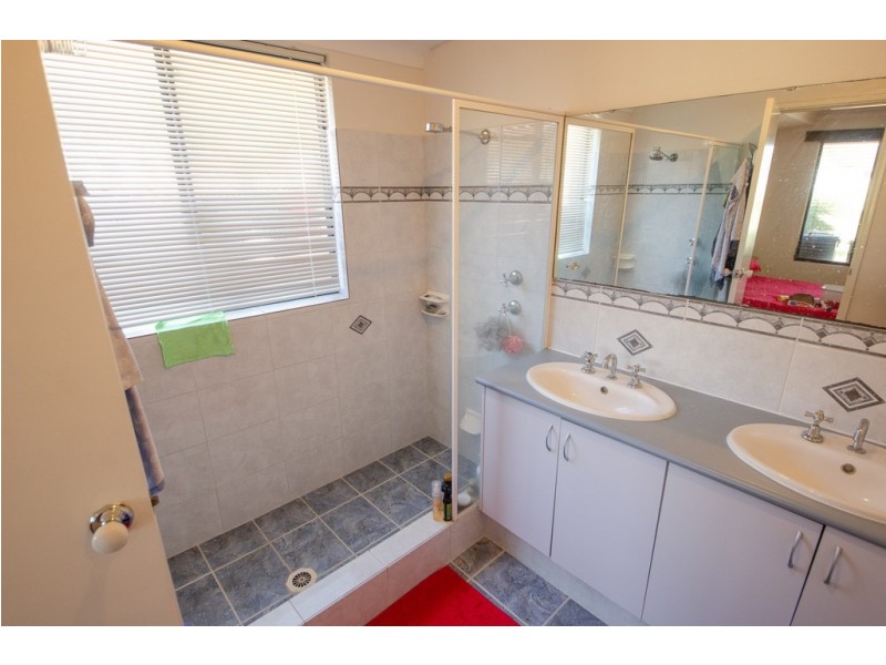 23 Keeden Court, Maddington WA 6109